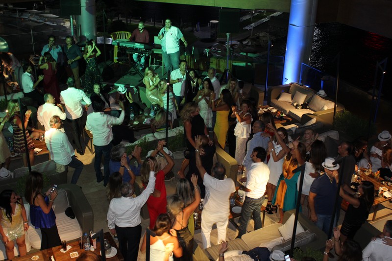 SkyLounge rooftop on Saturday Night